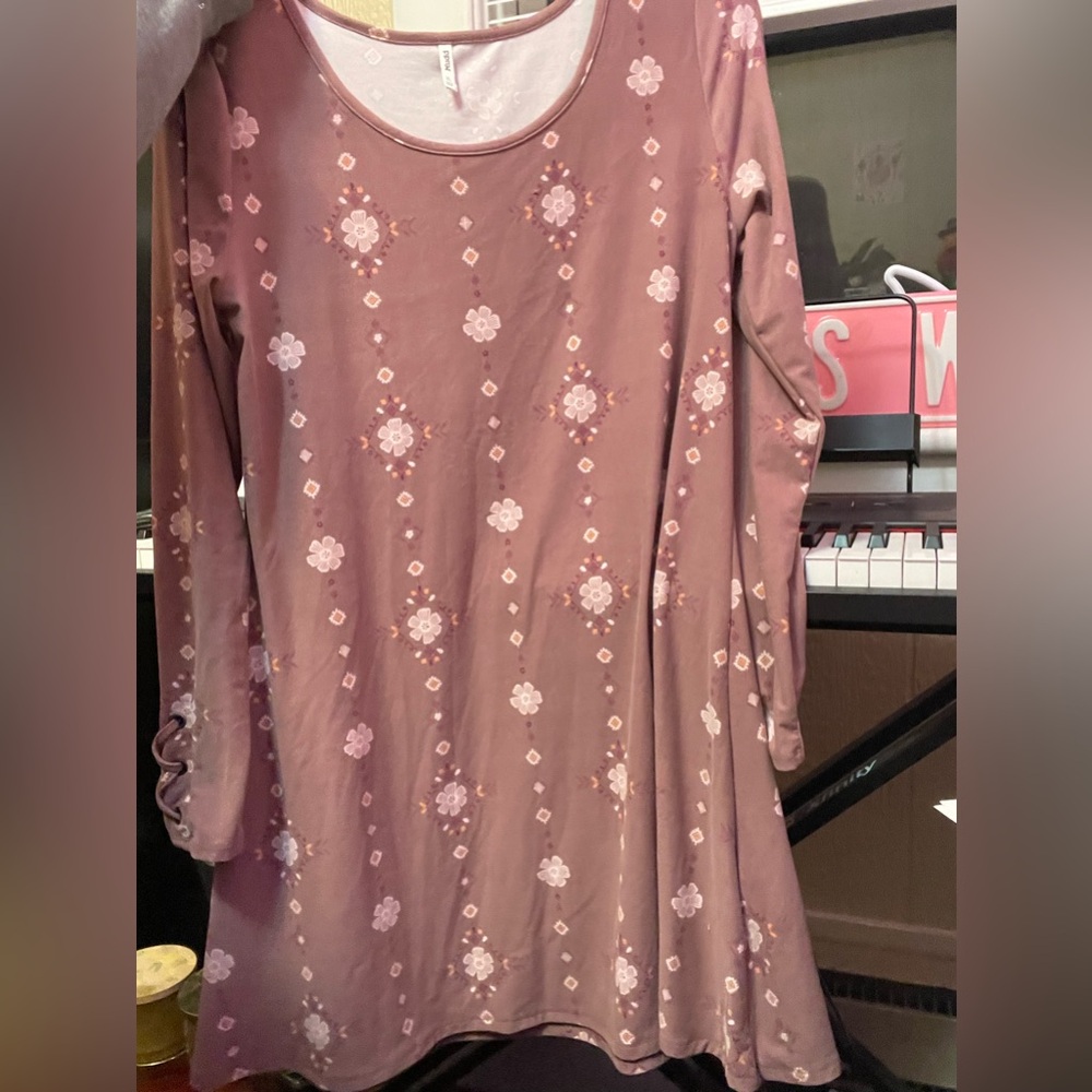 Mudd Floral-Patterned Long-Sleeved Dress